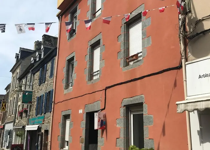 Joli Appartement Calme A Binic Dans Rue Pietonne